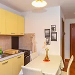 Bruna 653 라벡
