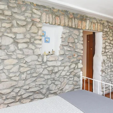 Bruna 653 * Rabac
