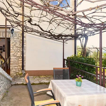 Bruna 653 Apartman