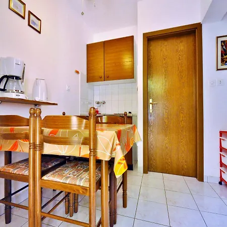 Bruna 653 Apartman *
