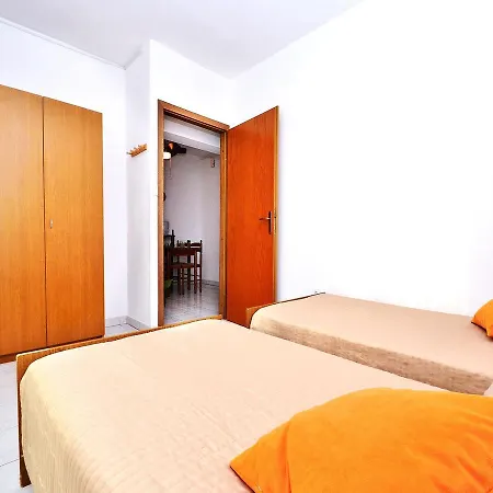 Apartment Bruna 653