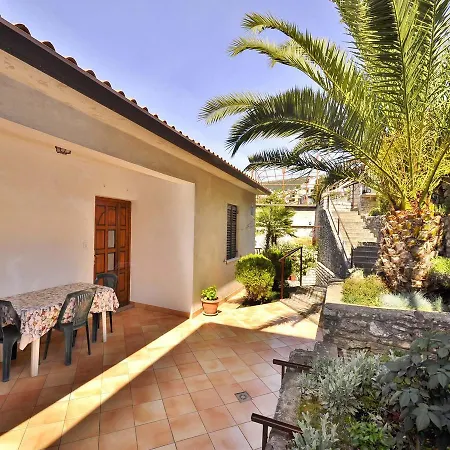 Bruna 653 Apartman