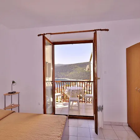 Bruna 653 Apartman *