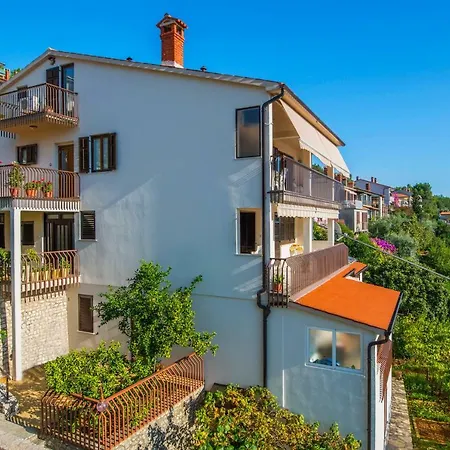 Bruna 653 Apartman