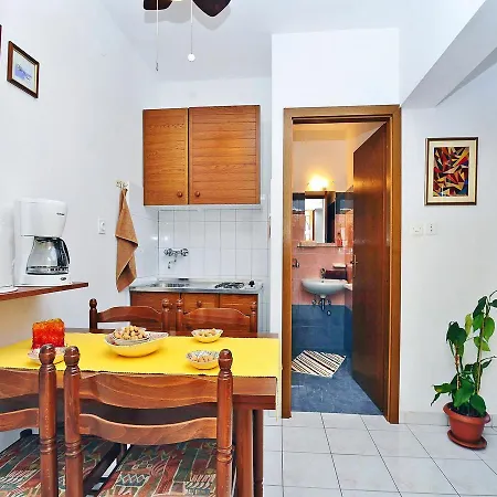 Bruna 653 Apartament