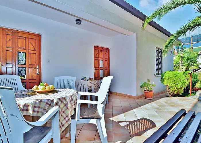 아파트 Bruna 653 *