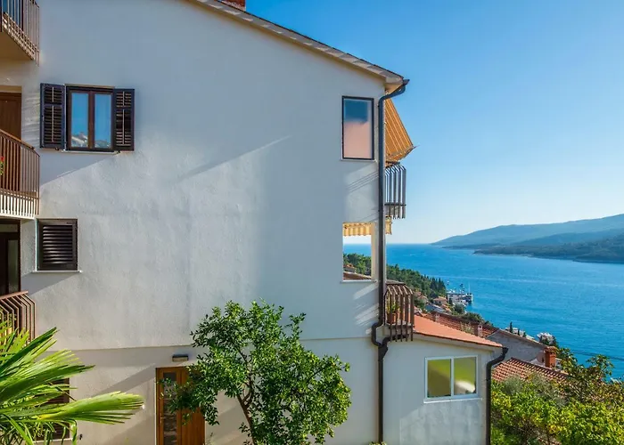 Bruna 653 아파트 *